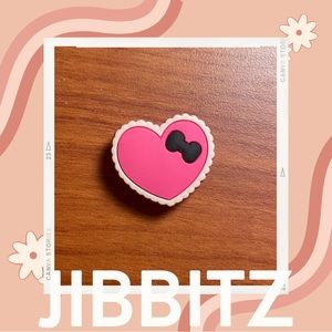 🌸5/$10 Pink Heart Jibbit / Shoe Charm